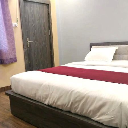 Baba Hotel Shāmpur 외부 사진